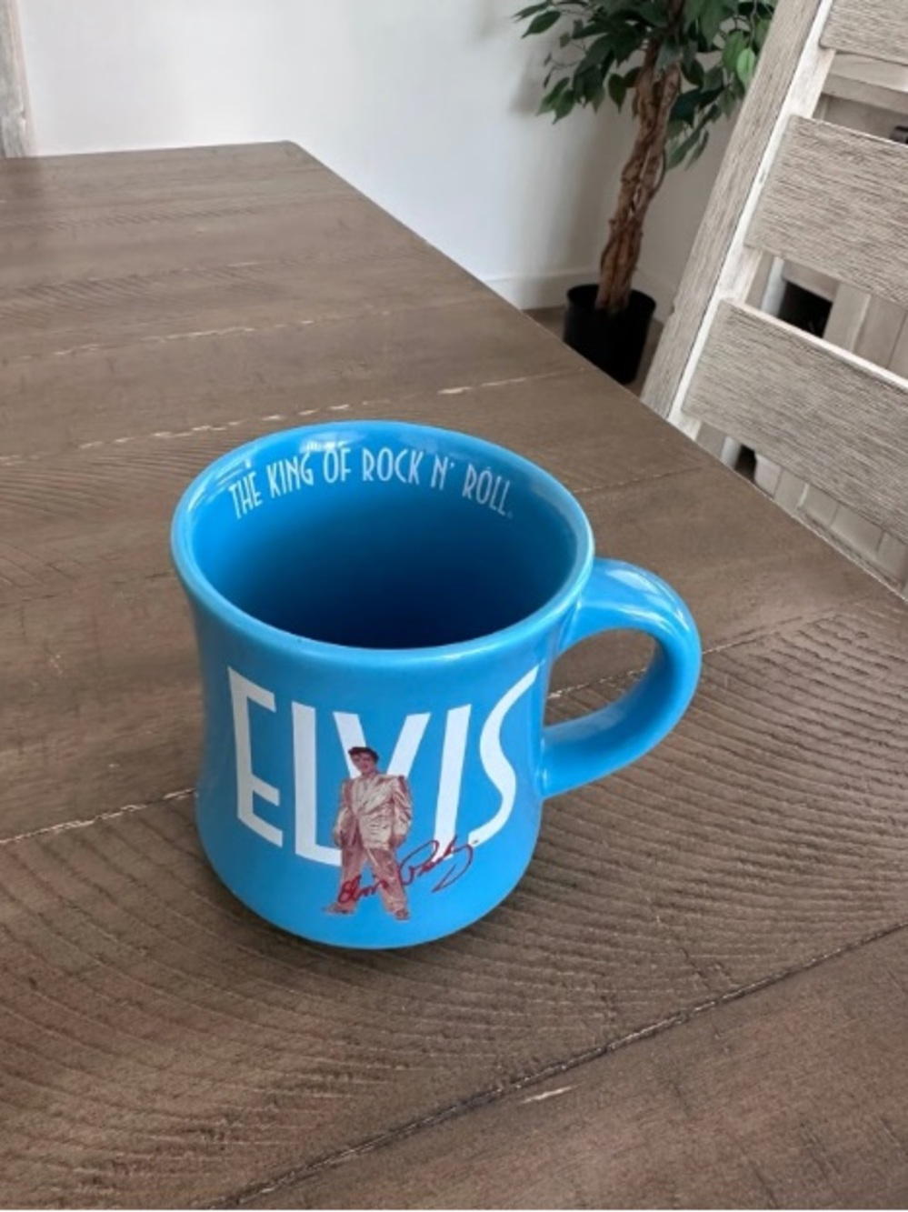 Blue Elvis Ceramic Collectible Mug - Iconic Rock 'n' Roll Design